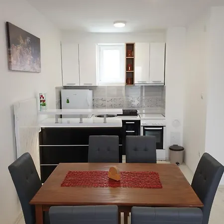 Sokolux Apartment *